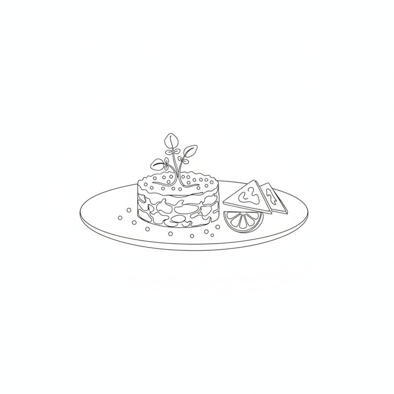 Ett runt torn av tartar på en tallrik med en kvist krasse överst, utspridda pepparkorn, en citronskiva och en triangel rostat bröd.
